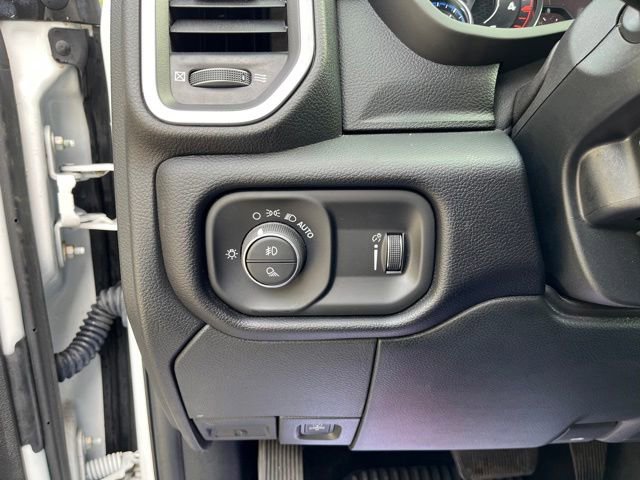 Used 2021 RAM 3500 Big Horn w/ Level 2 Equipment Group AWD/4WD image 16