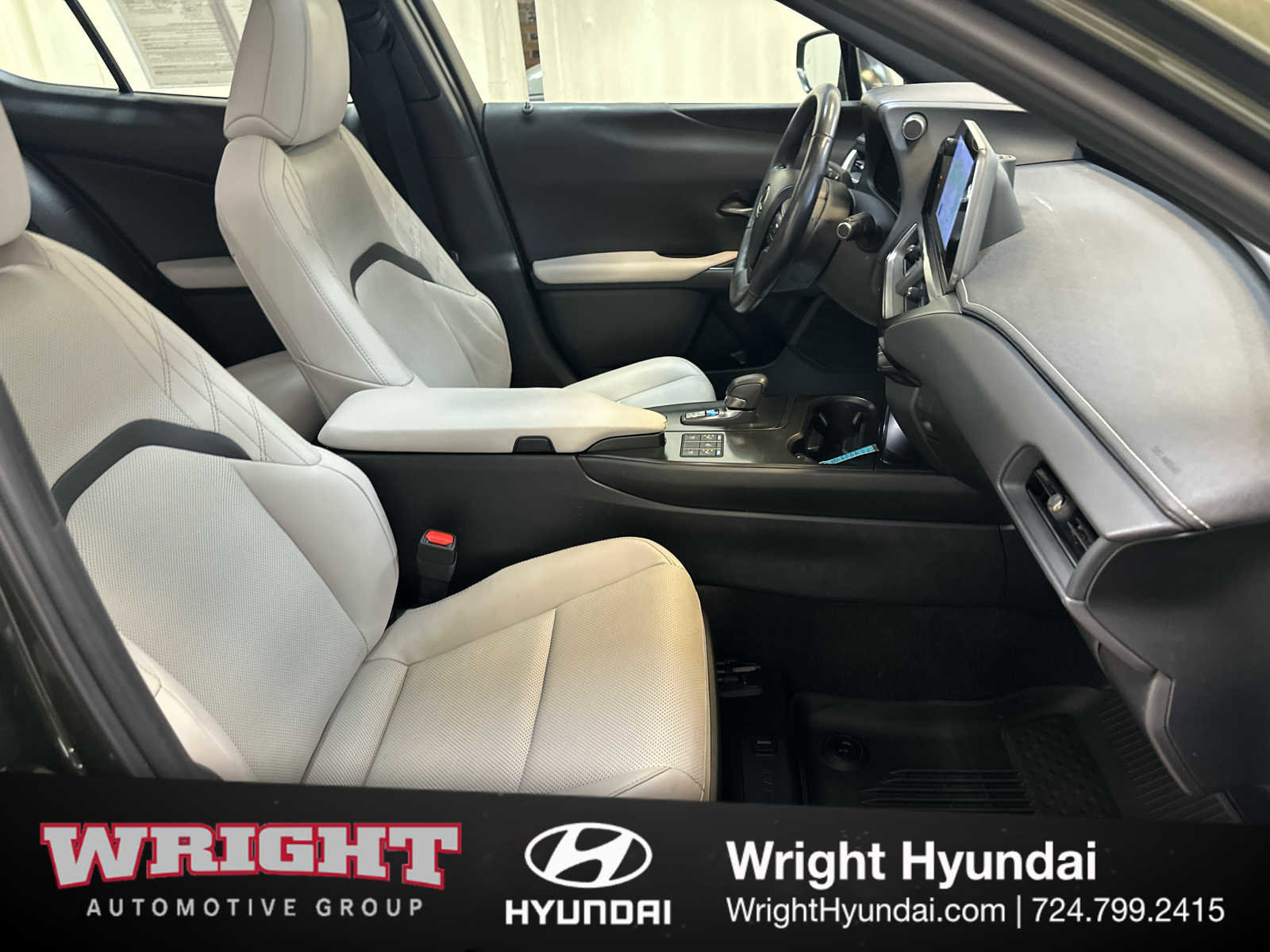 Used 2025 Lexus UX 300h AWD w/ Cold Area Package image 18