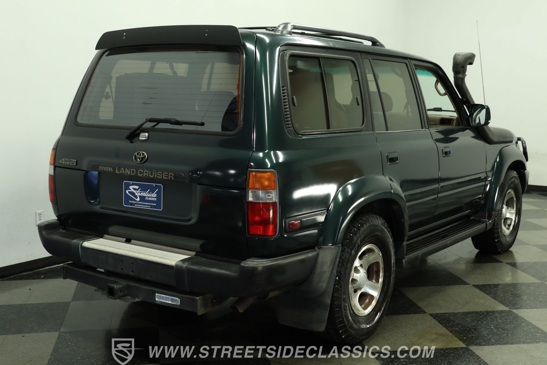 Used 1997 Toyota Land Cruiser w/ Collector's Edition Pkg AWD/4WD image 11