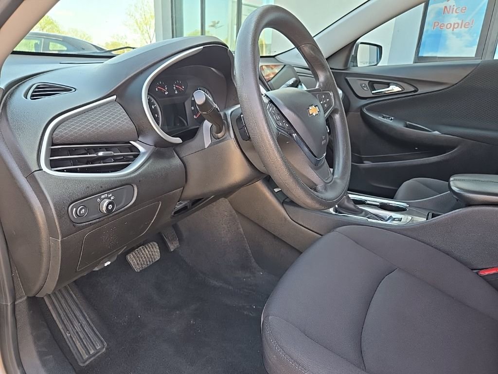 Used 2024 Chevrolet Malibu LT FWD image 33