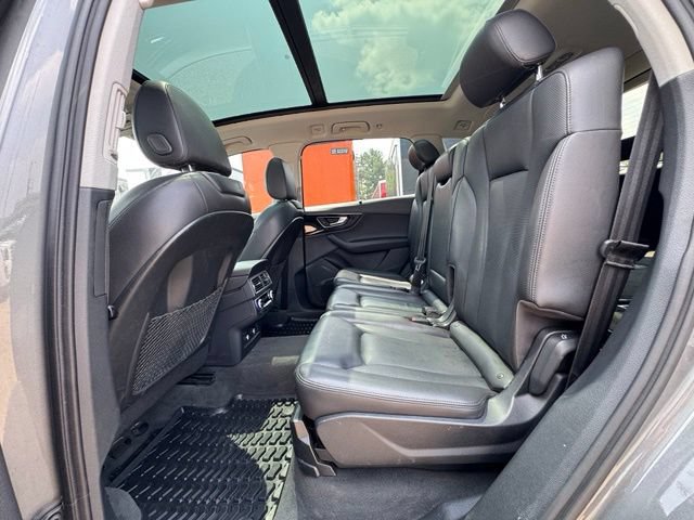 Used 2018 Audi Q7 3.0T Prestige AWD/4WD image 11