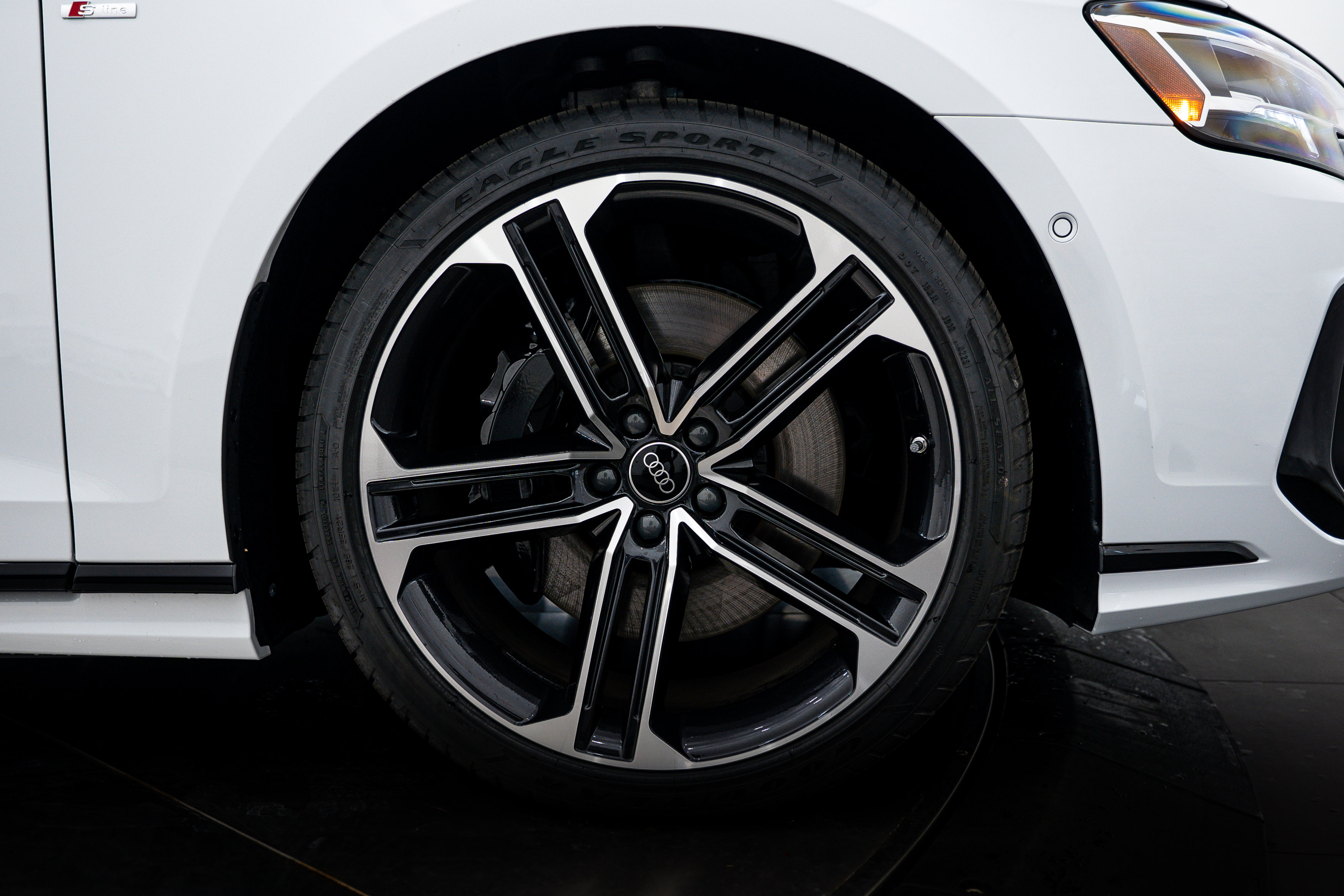 New 2026 Audi A8 L 3.0T AWD/4WD image 26