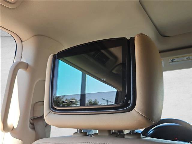 Used 2022 Nissan Armada Platinum w/ Captain's Chairs Package RWD image 18