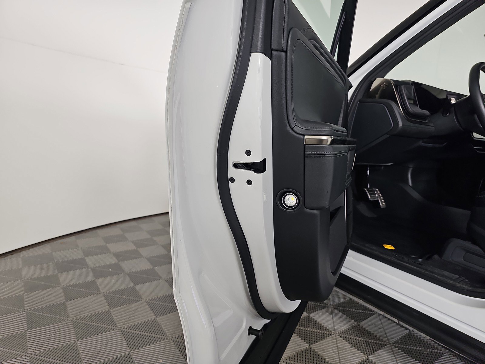 Used 2022 Rivian R1T Launch Edition image 30