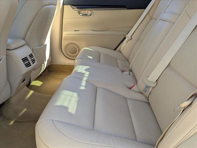 Used 2014 Lexus ES 350 w/ Luxury Package image 18