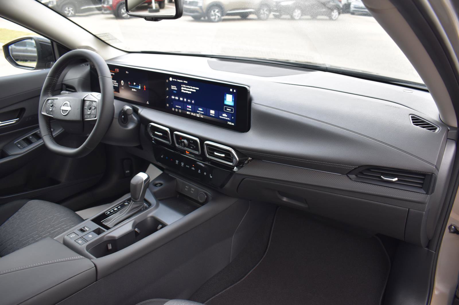 Used 2026 Nissan Sentra SV w/ SV Convenience Package FWD image 51
