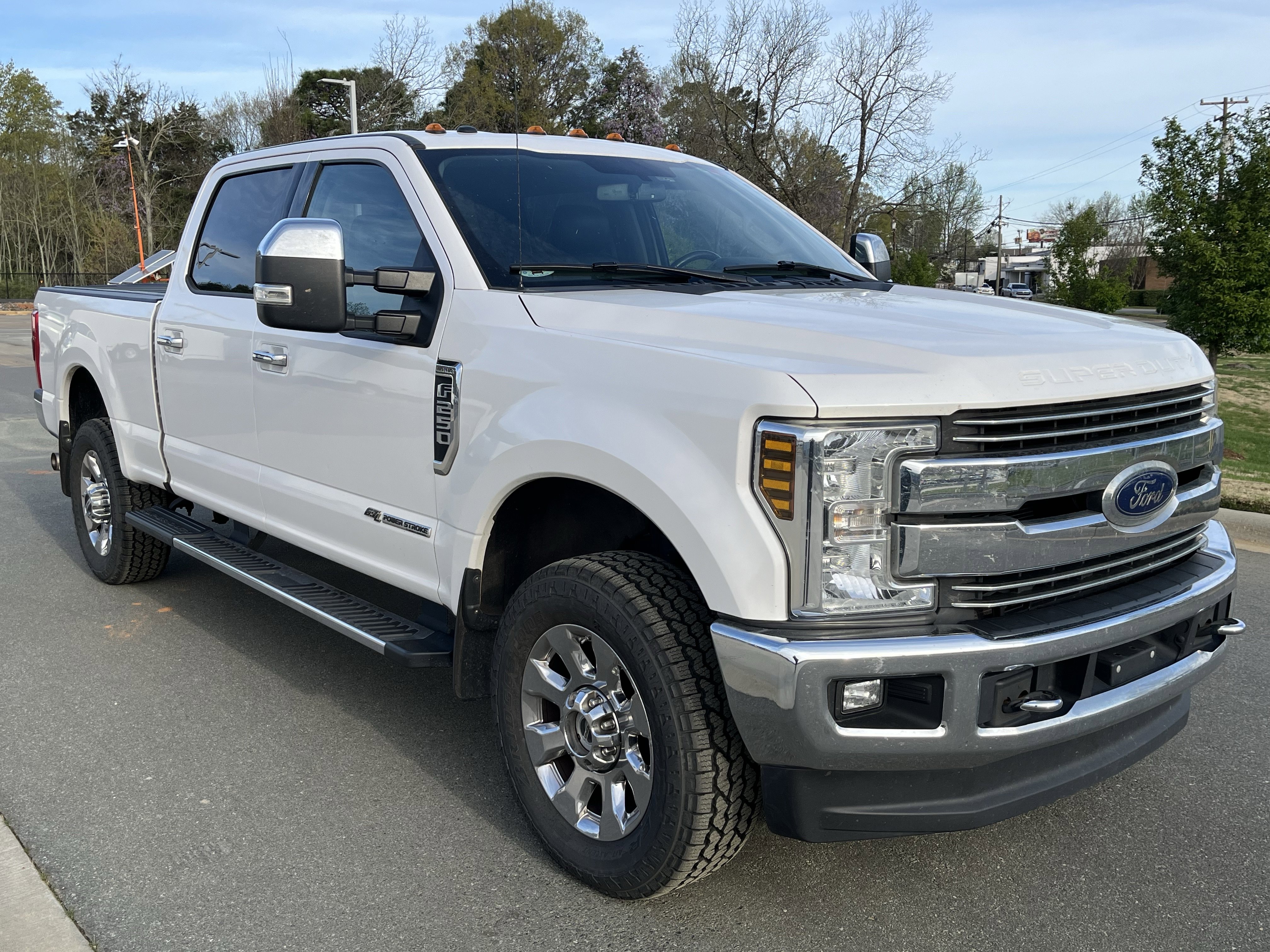 Used 2018 Ford F250 Lariat image 2