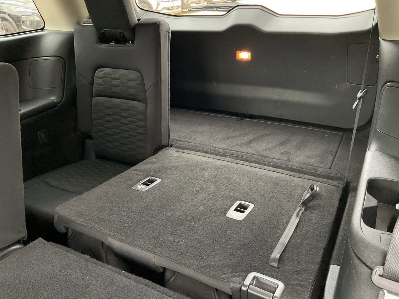 Used 2025 Nissan Pathfinder SV image 18
