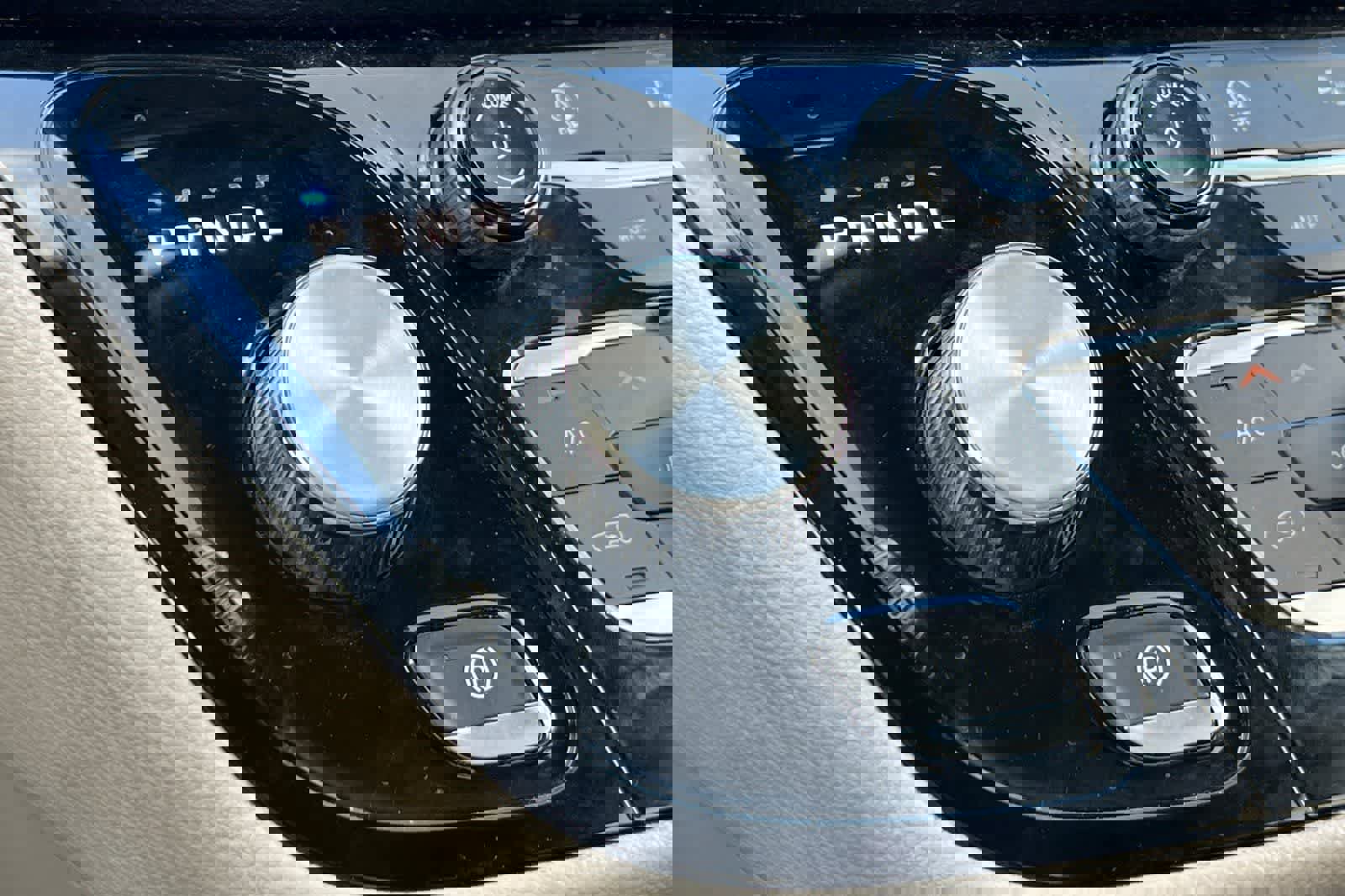 Used 2020 Chrysler Pacifica Limited FWD image 25