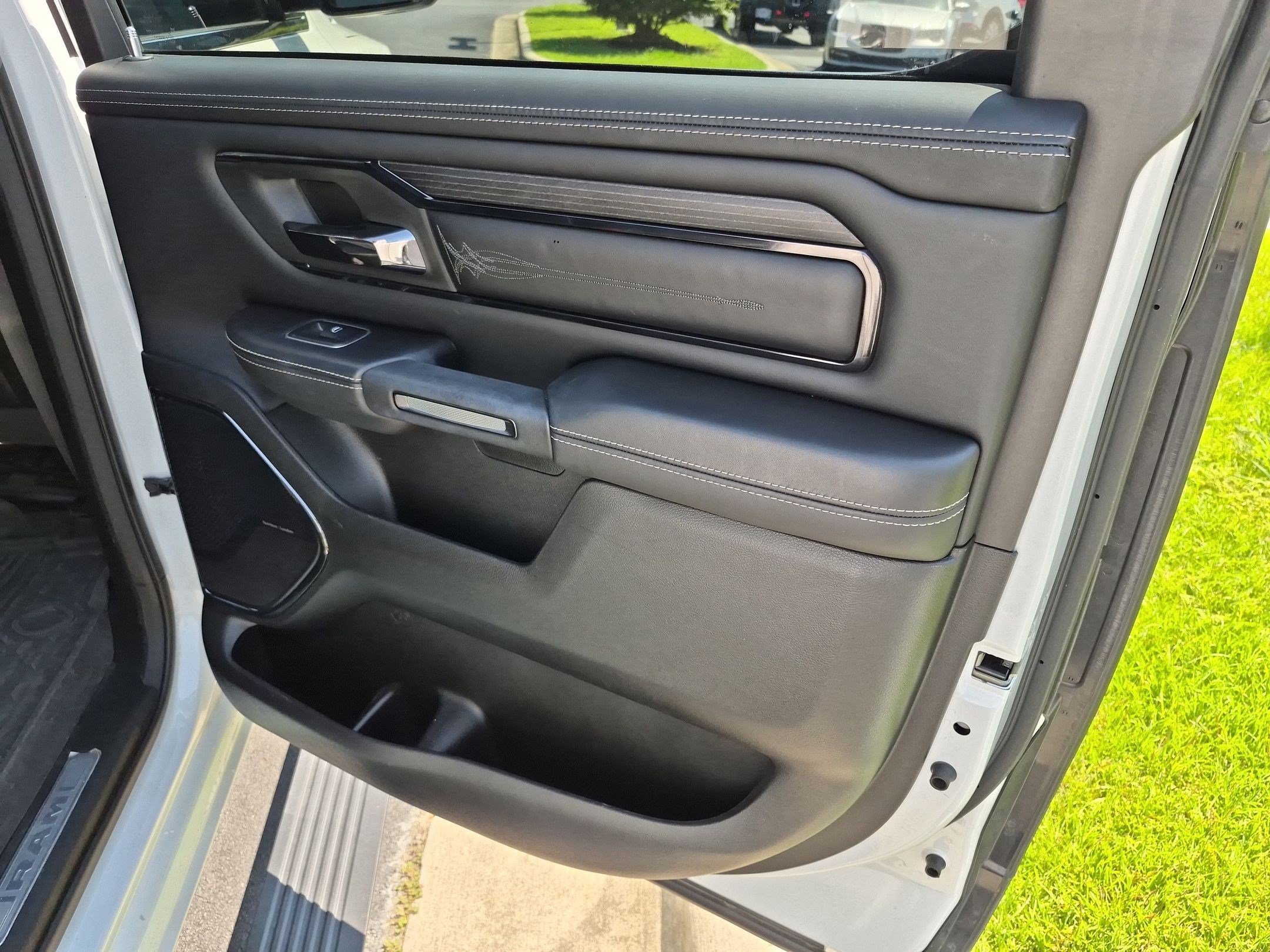 Used 2023 RAM 1500 Limited AWD/4WD image 20