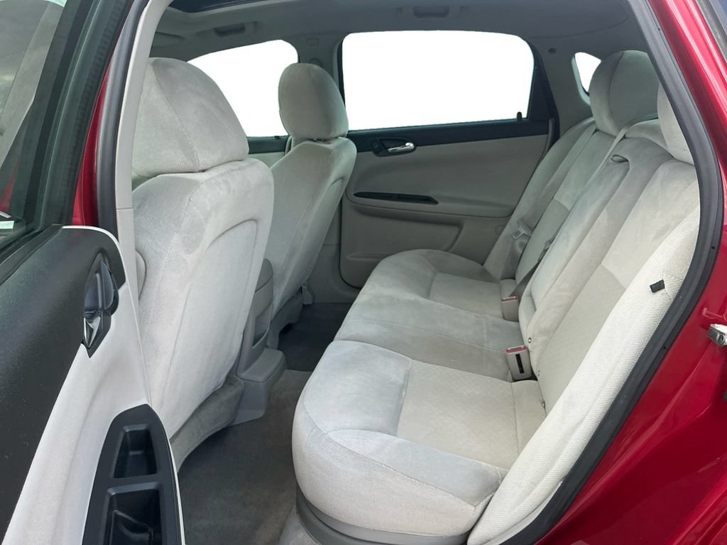 Used 2015 Chevrolet Impala LT w/ LT Sunroof Package FWD image 21