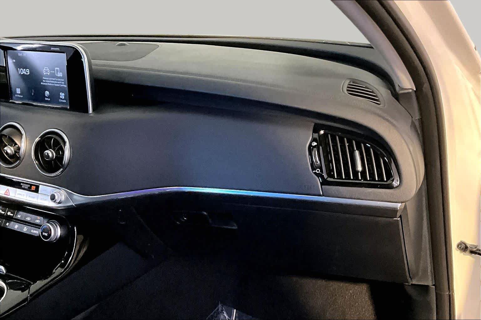 Used 2019 Kia Stinger RWD image 18
