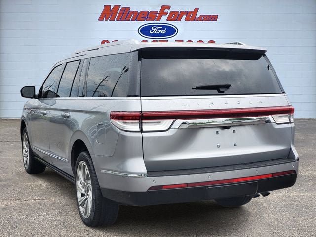 Used 2024 Lincoln Navigator L Reserve w/ Equipment Group 201A AWD/4WD image 4