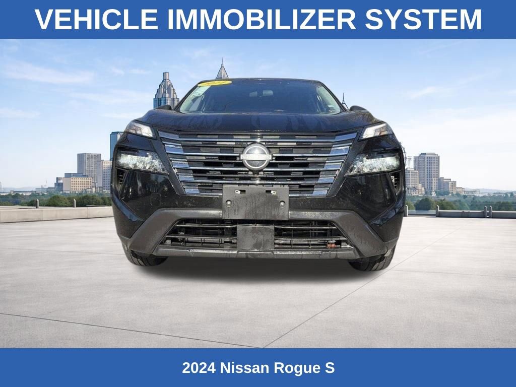 Used 2024 Nissan Rogue S image 7
