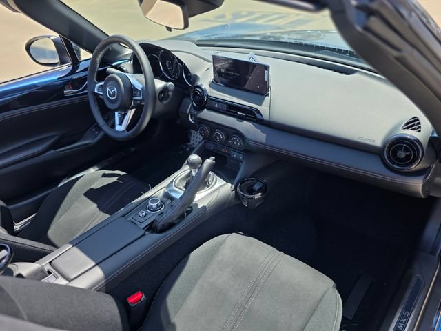 New 2026 MAZDA MX-5 Miata Club w/ Interior Package RWD image 9