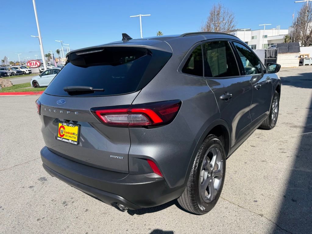 Used 2025 Ford Escape ST-Line image 6