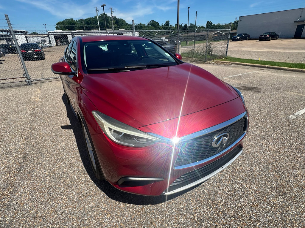 Used 2018 INFINITI QX30 w/ Cargo Package