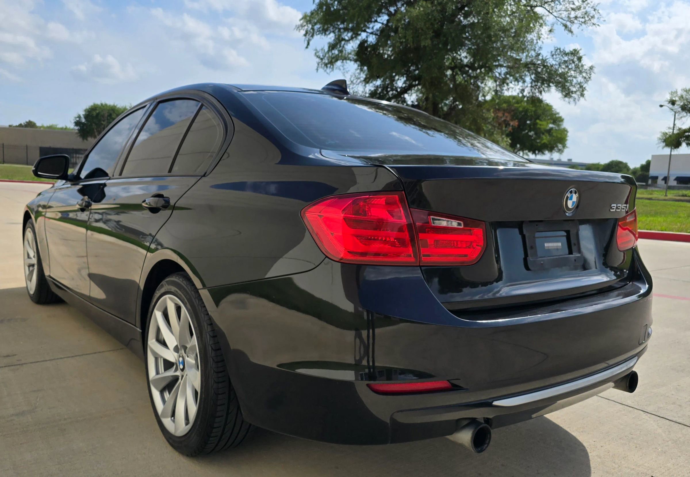 Used 2012 BMW 335i Sedan RWD image 6