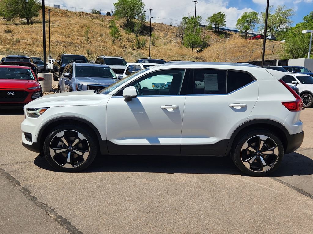 Used 2019 Volvo XC40 T5 Inscription AWD/4WD image 4
