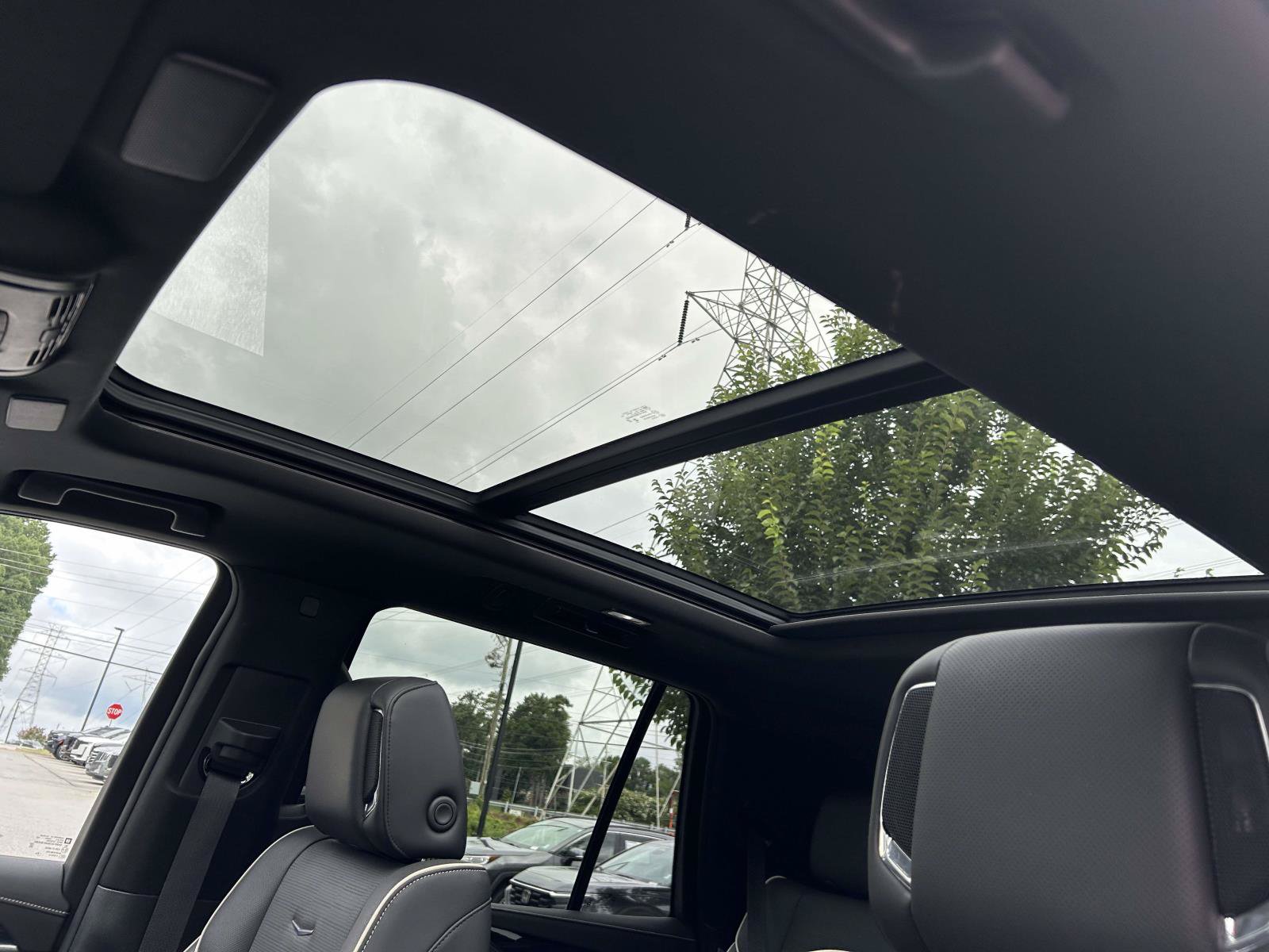 Certified 2023 Cadillac Escalade Sport AWD/4WD image 19