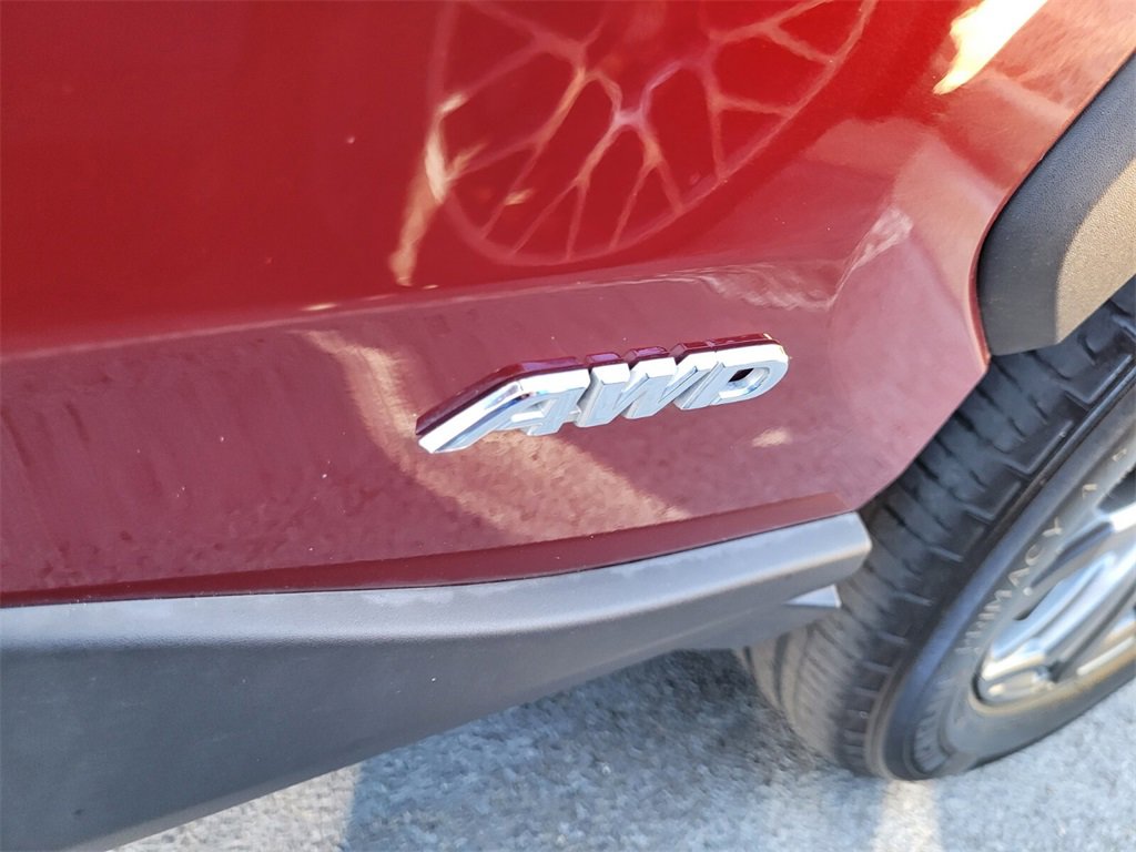 Used 2022 Toyota RAV4 XLE Premium image 6