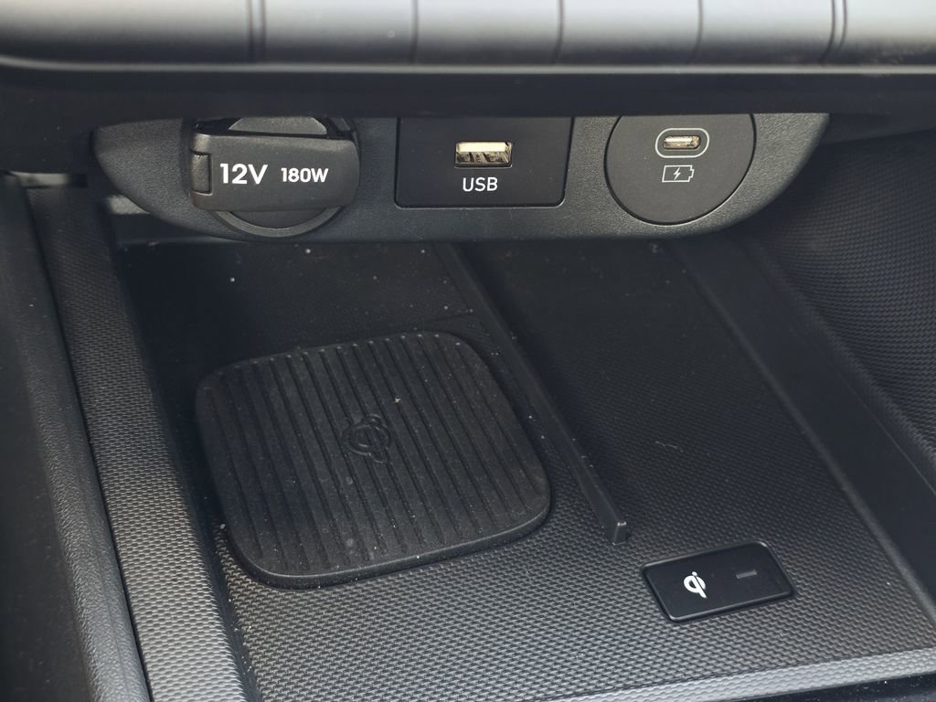 Used 2025 Hyundai Elantra Sport image 20