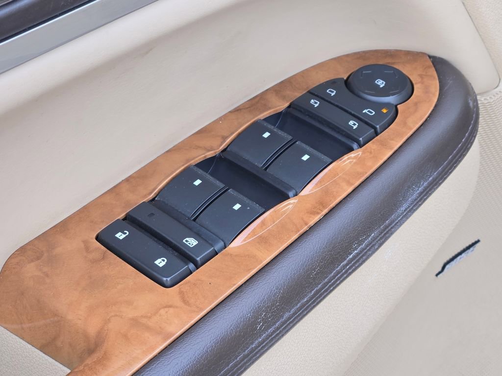 Used 2008 Buick Enclave CXL w/ Entertainment Package #1 image 32