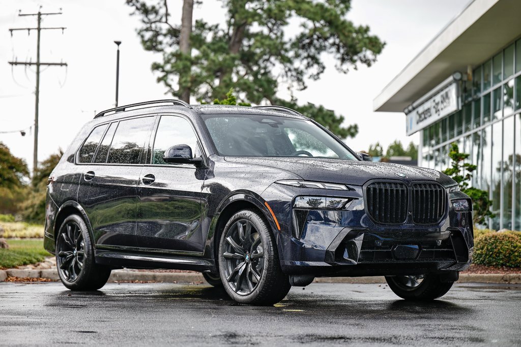 New 2026 BMW X7 xDrive40i w/ M Sport Package image 1