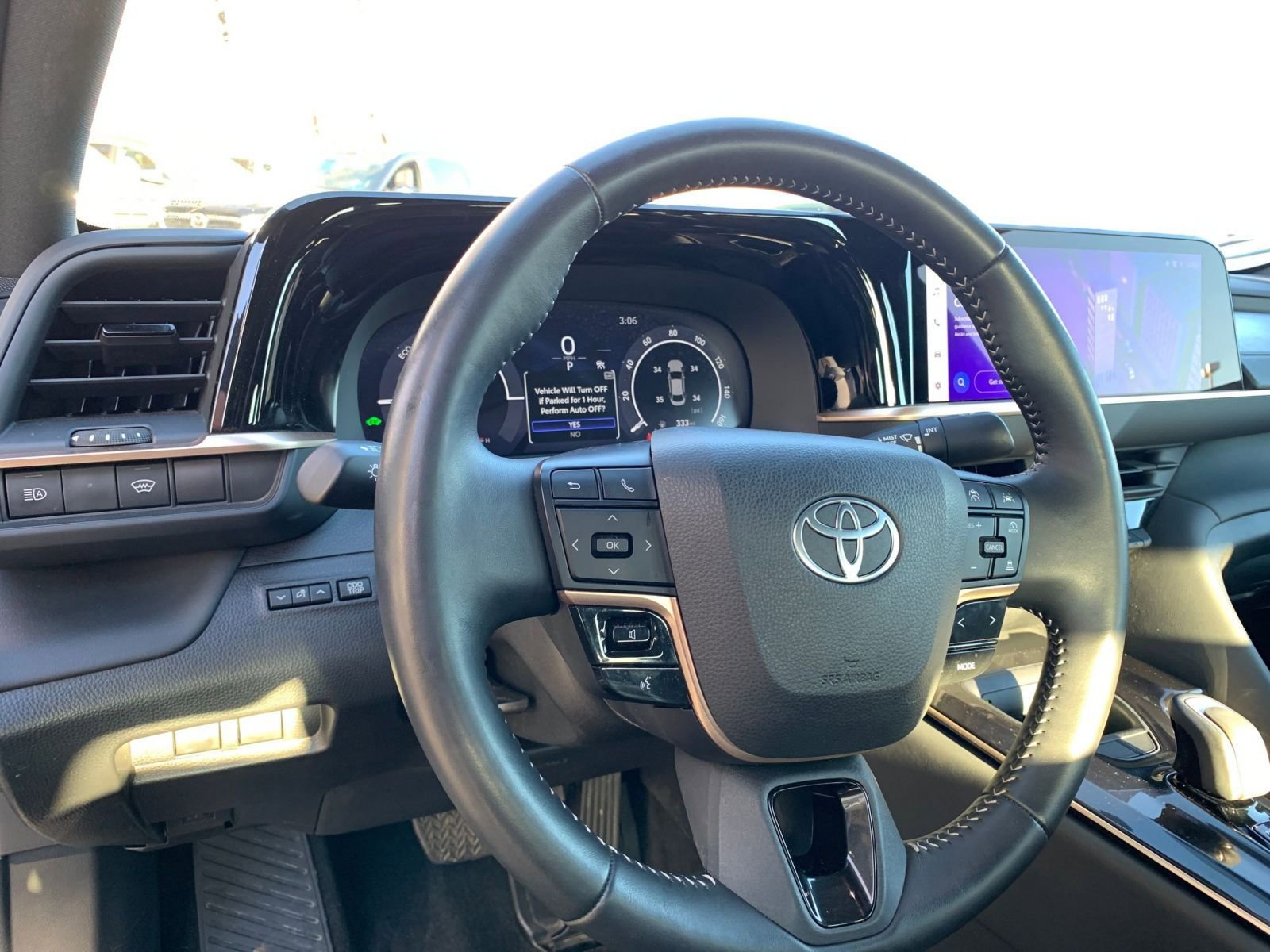 Used 2025 Toyota Crown XLE image 34