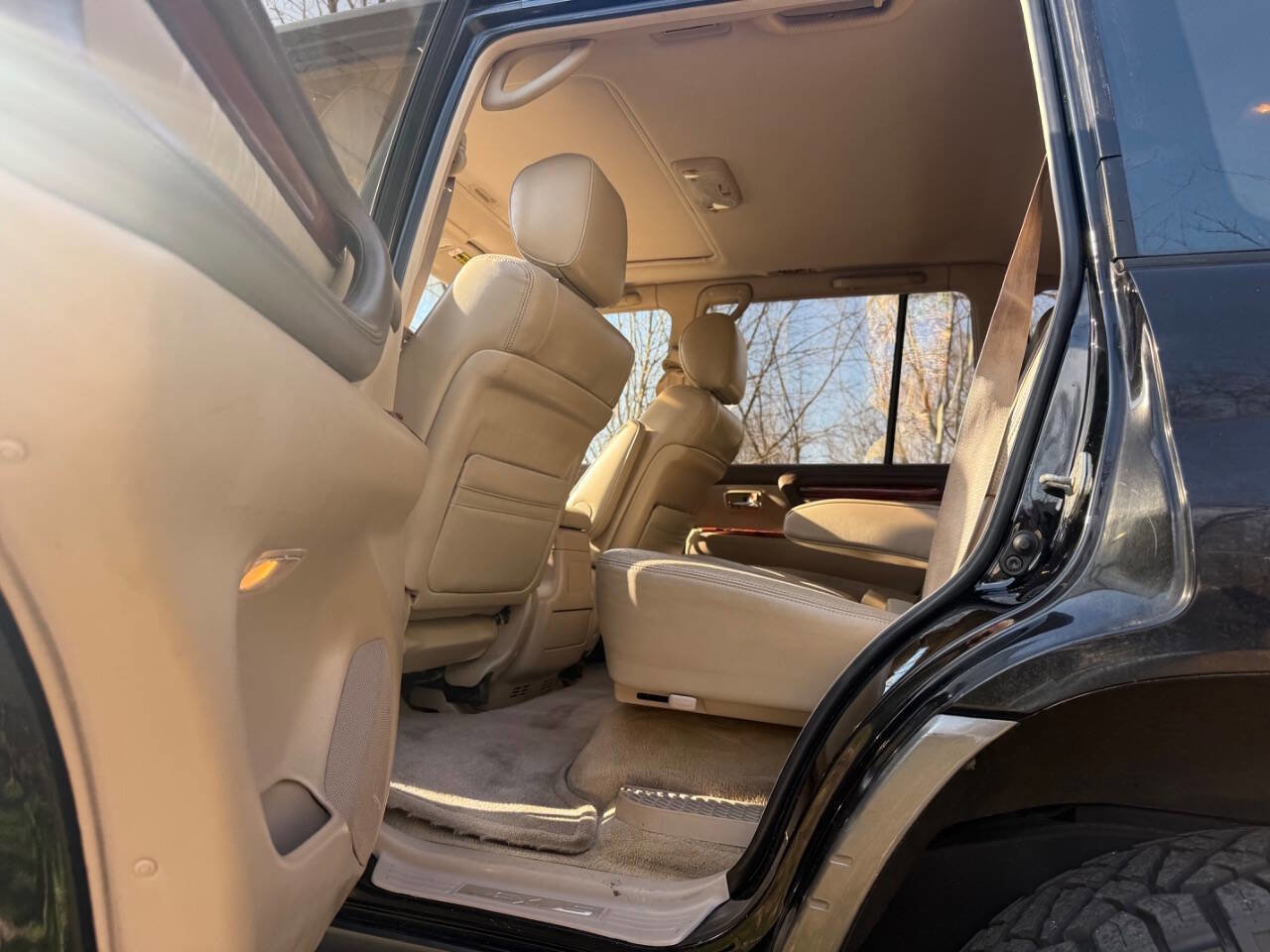 Used 2001 Lexus LX 470 4WD image 75