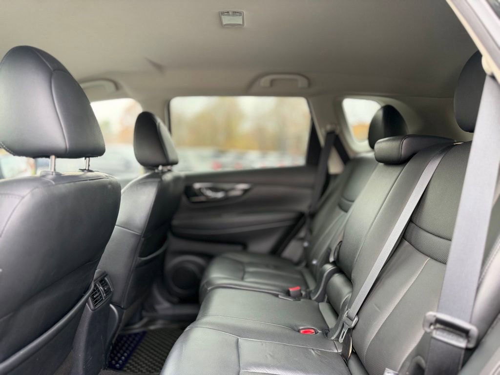 Used 2020 Nissan Rogue SL image 22