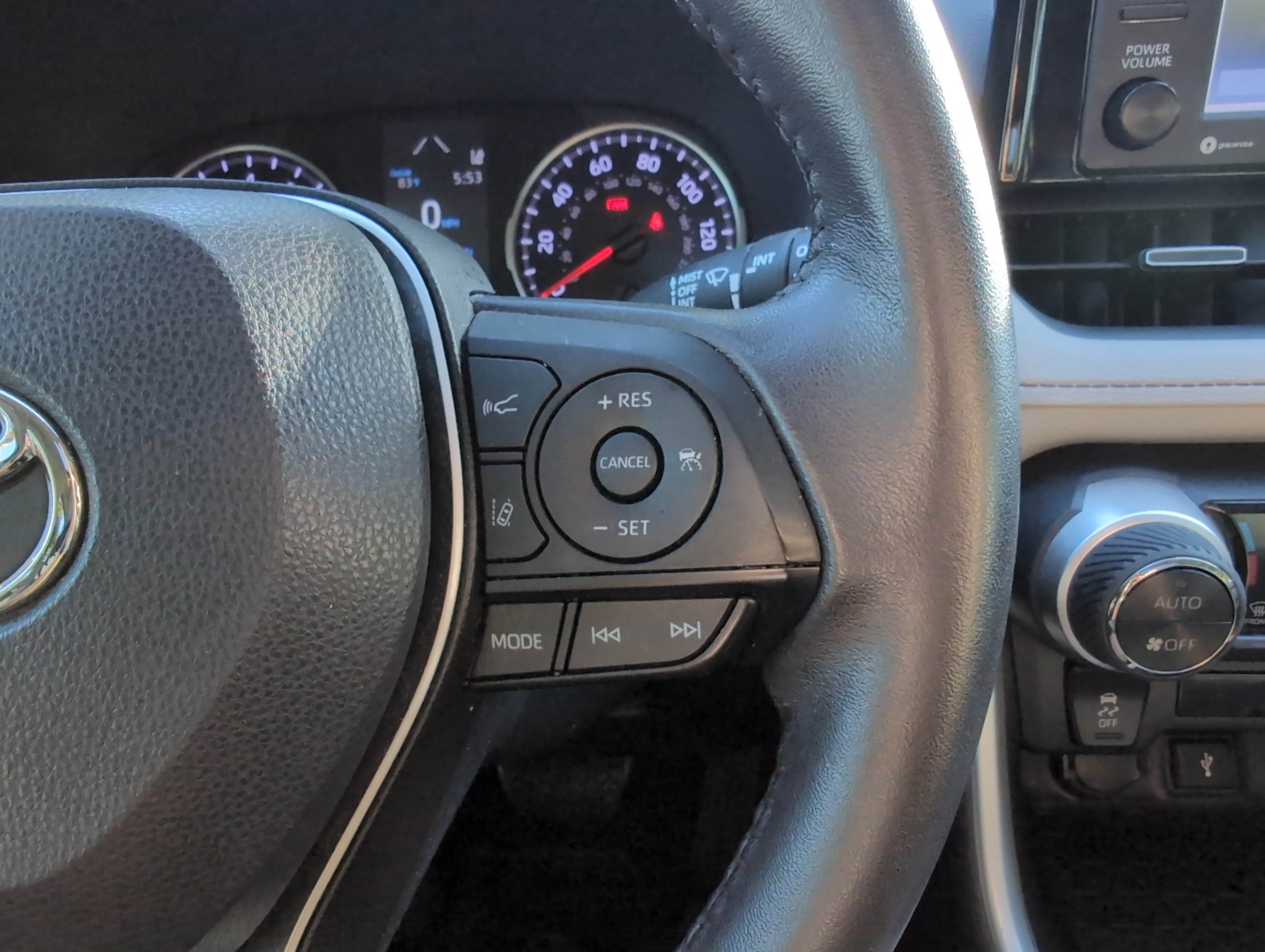 Certified 2022 Toyota RAV4 XLE Premium FWD image 20