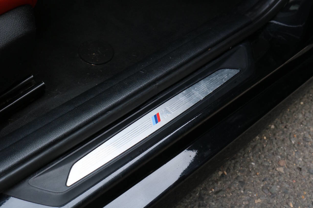 Used 2016 BMW 340i xDrive Sedan image 32