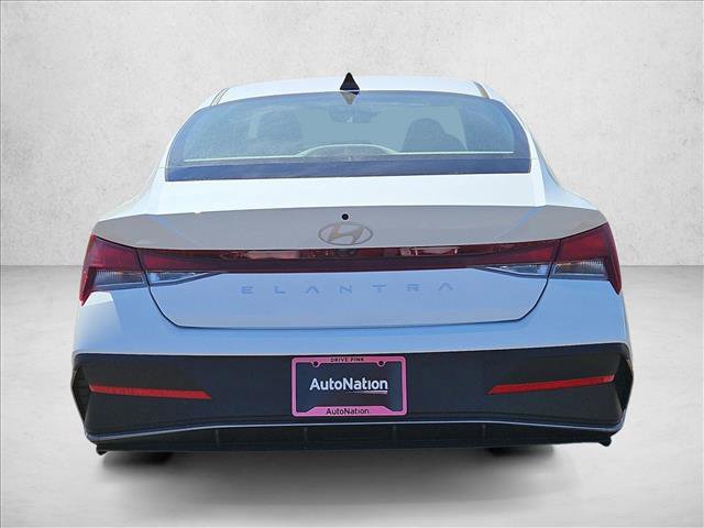 New 2026 Hyundai Elantra SE FWD image 8