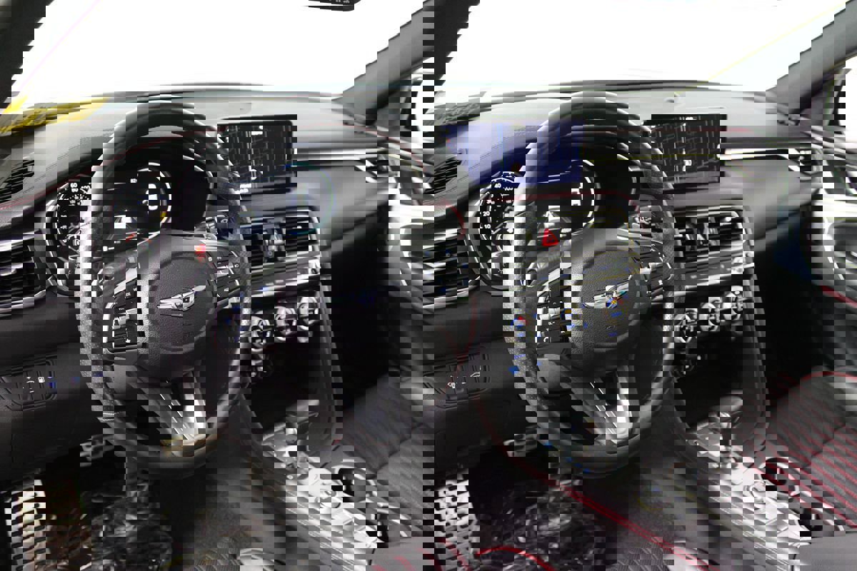 Used 2023 Genesis G70 2.0T w/ Sport Prestige Package image 7