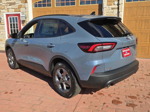 New 2026 Ford Escape ST-Line image 5