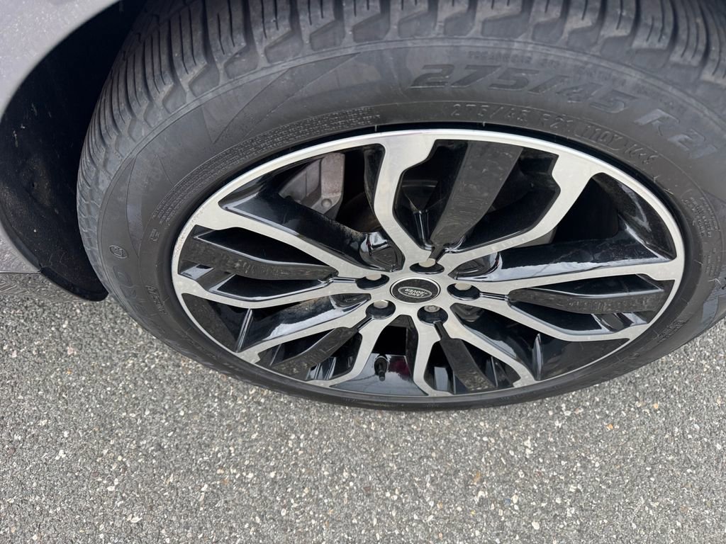 Used 2022 Land Rover Range Rover Sport HSE Silver Edition image 25