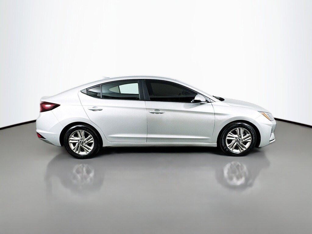 Used 2019 Hyundai Elantra SEL FWD image 6