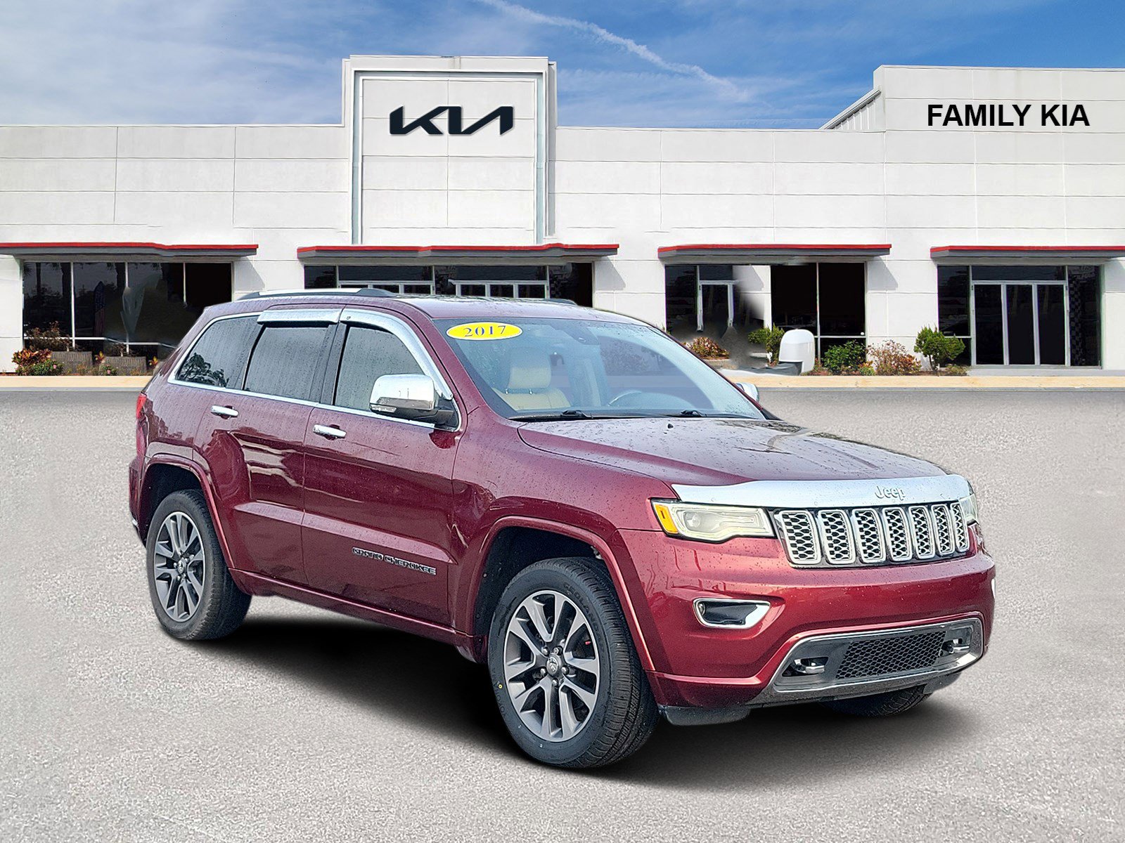 Used 2017 Jeep Grand Cherokee Overland image 1