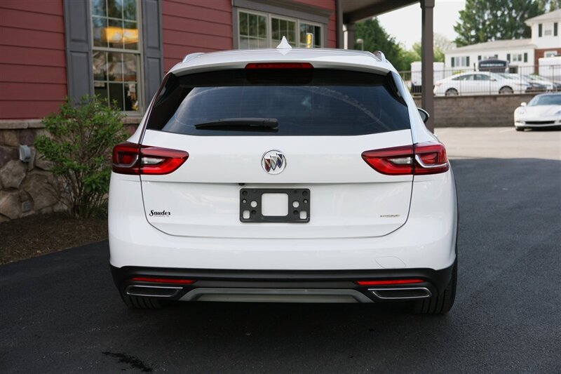 Used 2018 Buick Regal Preferred AWD/4WD image 6