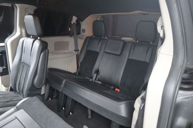 Used 2018 Dodge Grand Caravan SXT FWD image 14