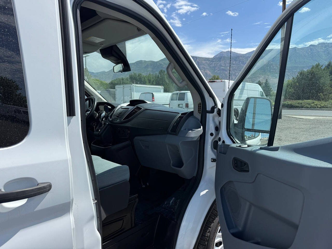Used 2016 Ford Transit 350 XLT RWD image 16