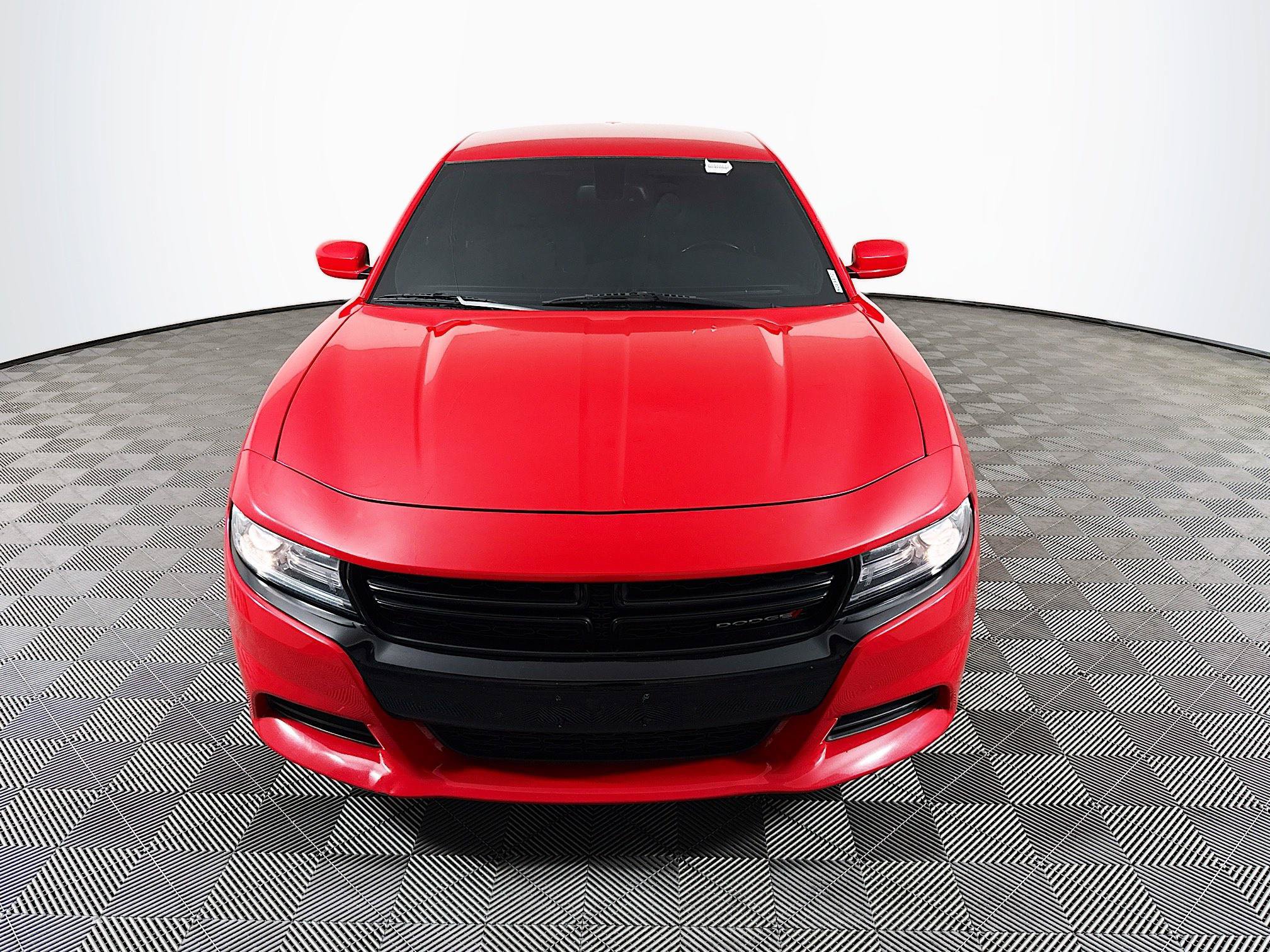 Used 2016 Dodge Charger R/T RWD video 2