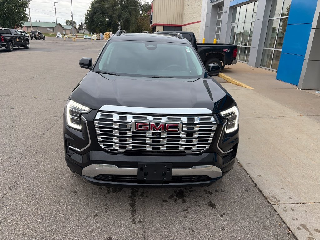 Used 2026 GMC Terrain Denali AWD/4WD image 7