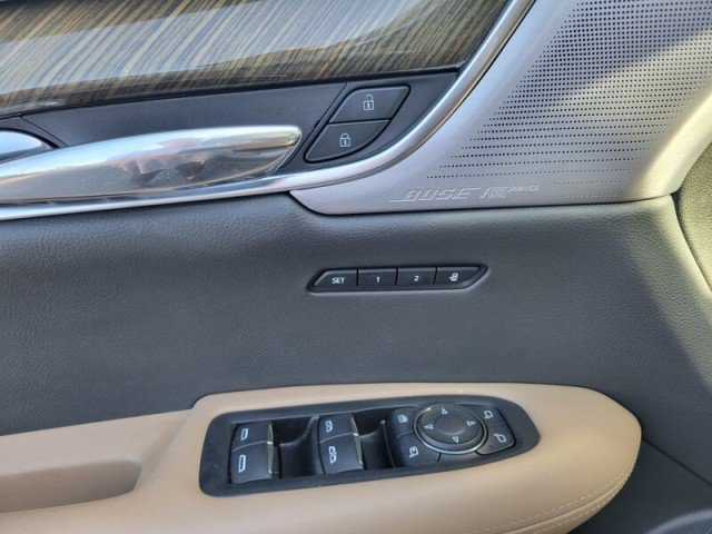 Used 2020 Cadillac XT6 Premium Luxury w/ Platinum Package FWD image 14