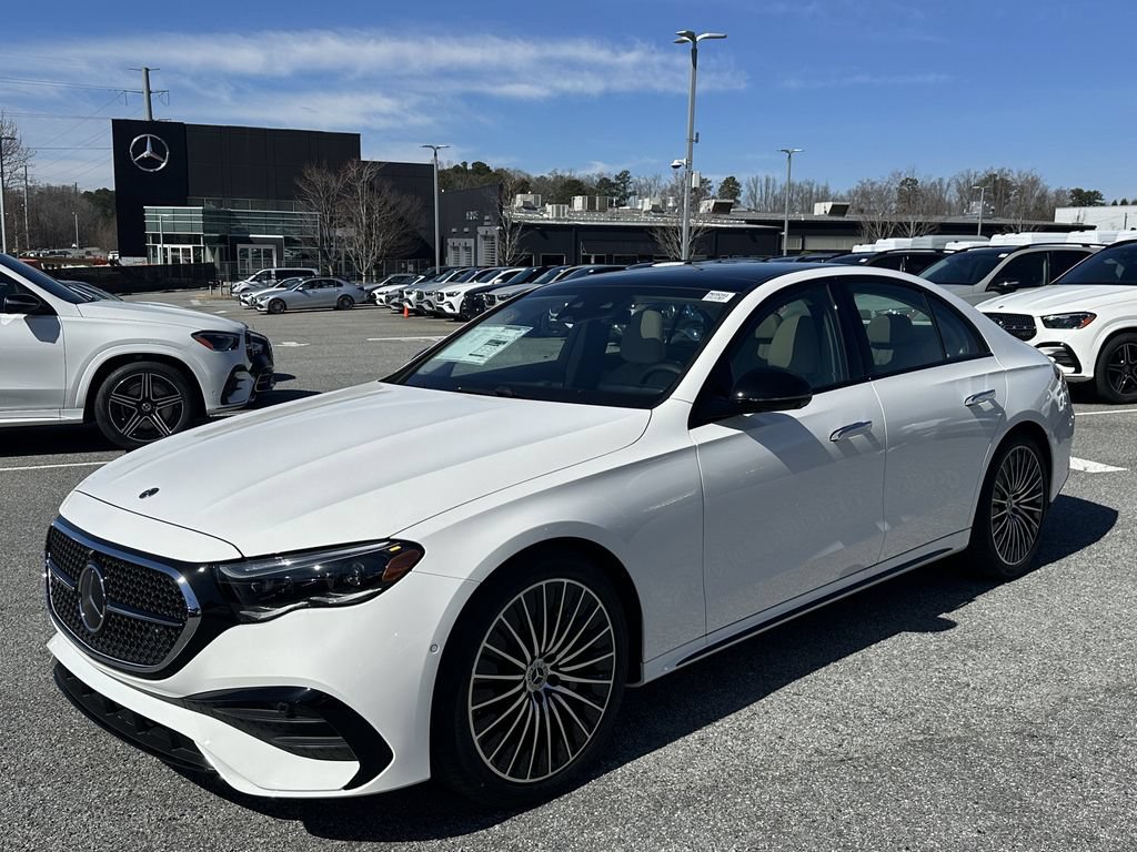 New 2026 Mercedes-Benz E 450 4MATIC Sedan image 4