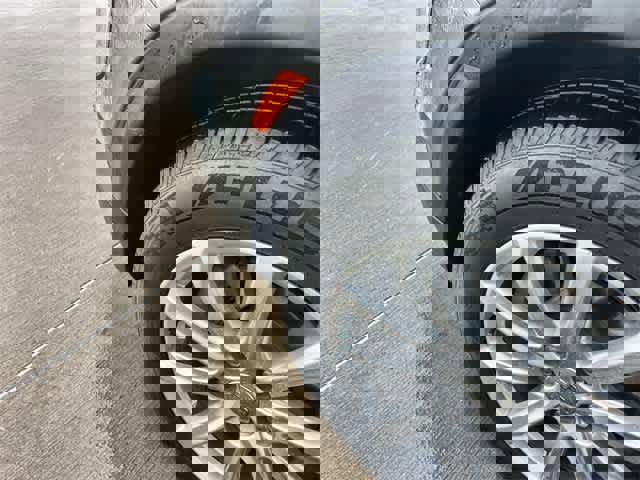 Used 2023 Cadillac XT4 Luxury w/ Cold Weather Package image 23