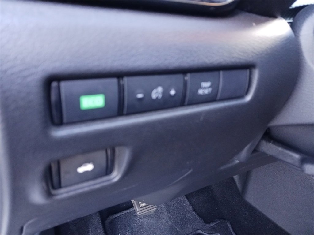 Used 2023 Nissan Sentra SR w/ SR Premium Package image 29