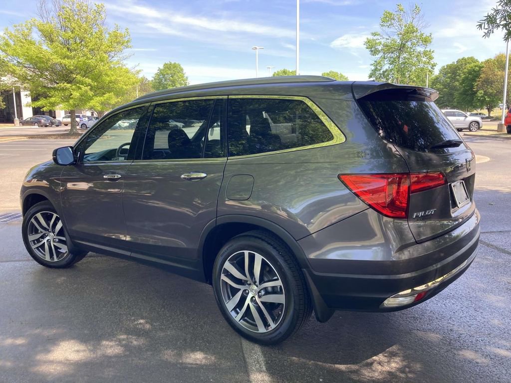 Used 2018 Honda Pilot Touring image 4