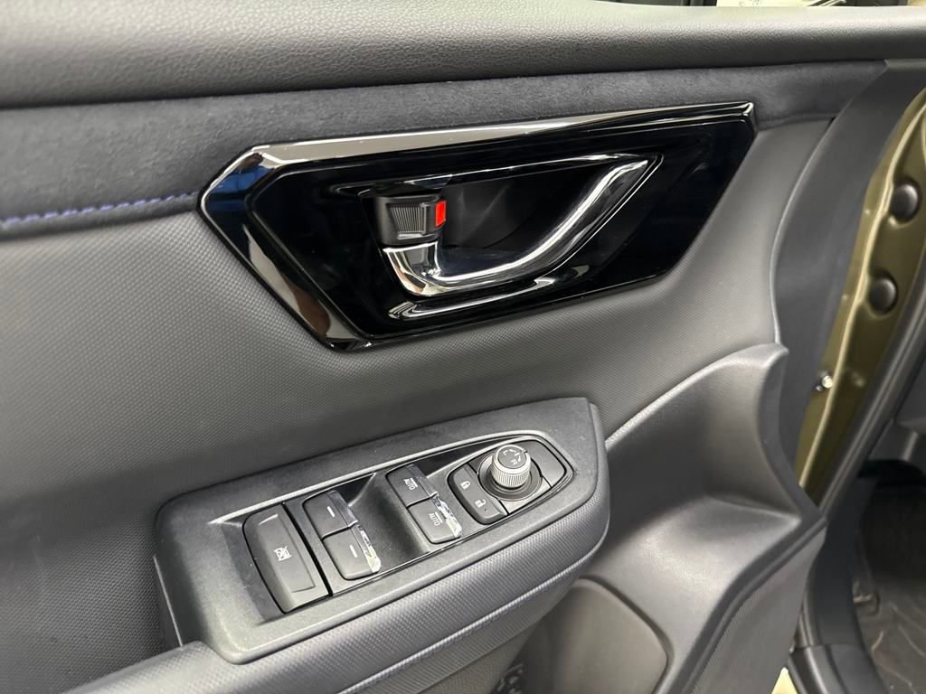 Used 2025 Subaru Forester Limited image 12